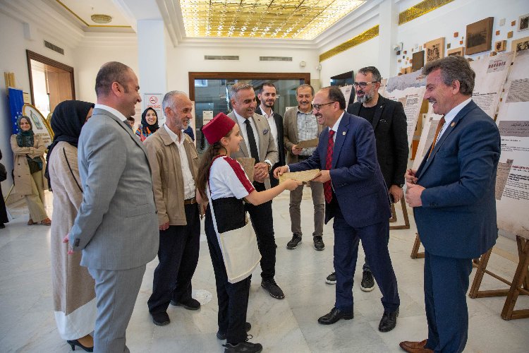 100 yıl öncesindeki Bursa'dan 'Havadis'ler sergilendi 1