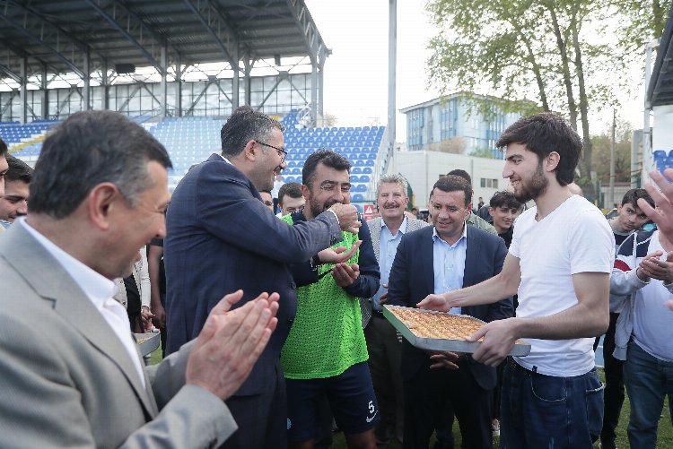 Belediye Kütahyaspor 2. Lig'e kilitlendi 1