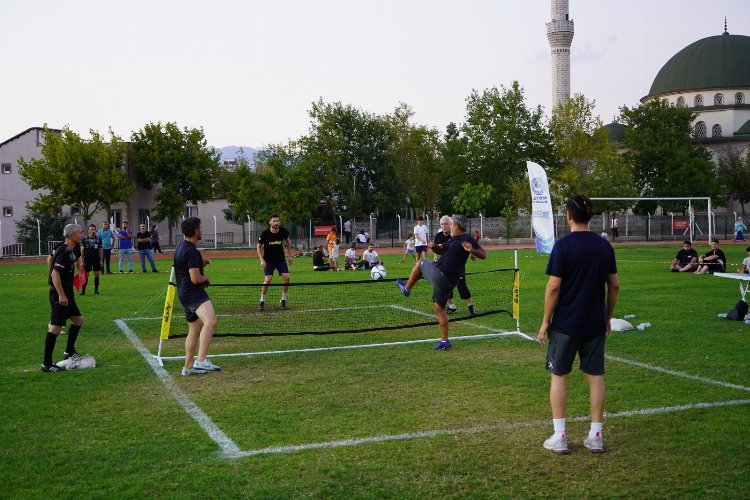 Bursa Kestel’de Ayak Tenisi'nde ödüller sahiplerini buldu 1