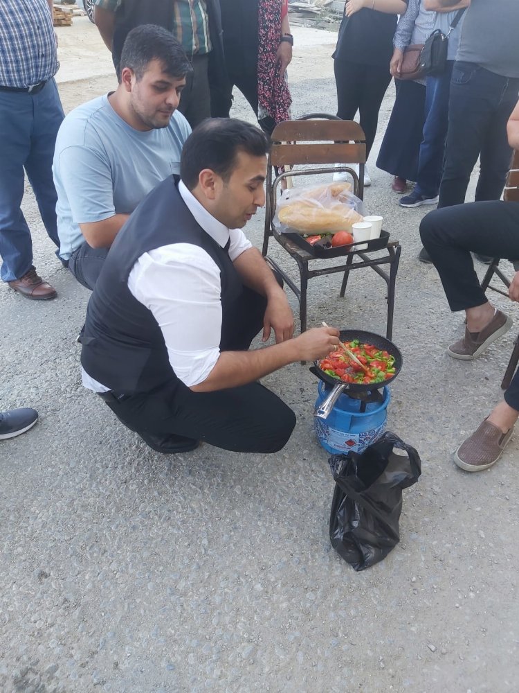 Aydın Efeler'de renkli düğün... Tuz bitene kadar 'Seni Seviyorum' turu 2