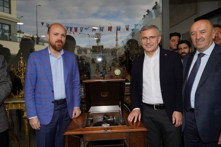 İstanbul Üsküdar'da Antikacılar Çarşısı açıldı 1