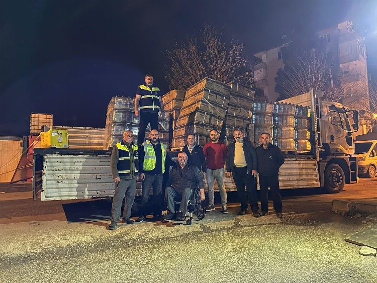 Gölcük'ten afetzedelere destek sürüyor 1