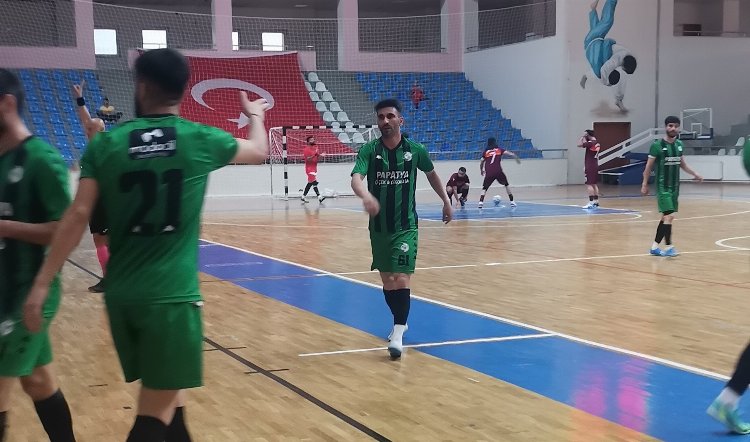 Büyük Bingöl Spor, Futsal Süper Ligi’nde yarı finalde 1