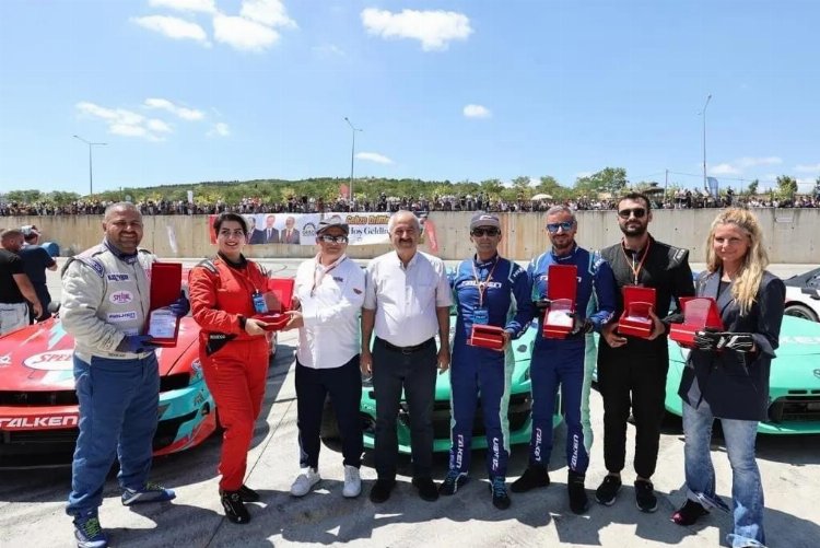 Adrenalin tutkunları 'Gebze Driftfest'te buluştu 1