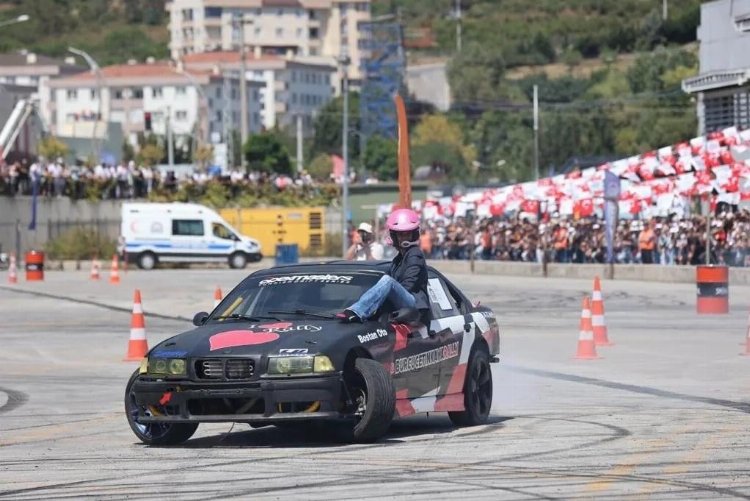 Adrenalin tutkunları 'Gebze Driftfest'te buluştu 2