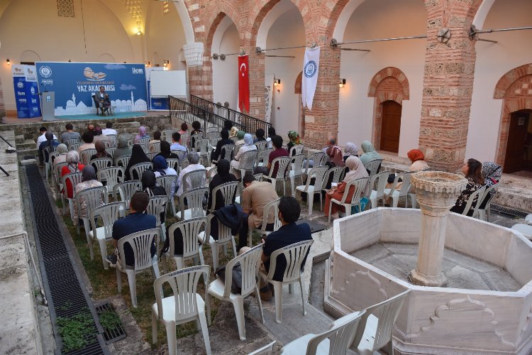 Bursa Yıldırım Medresesi'nde yaz dönemi 1