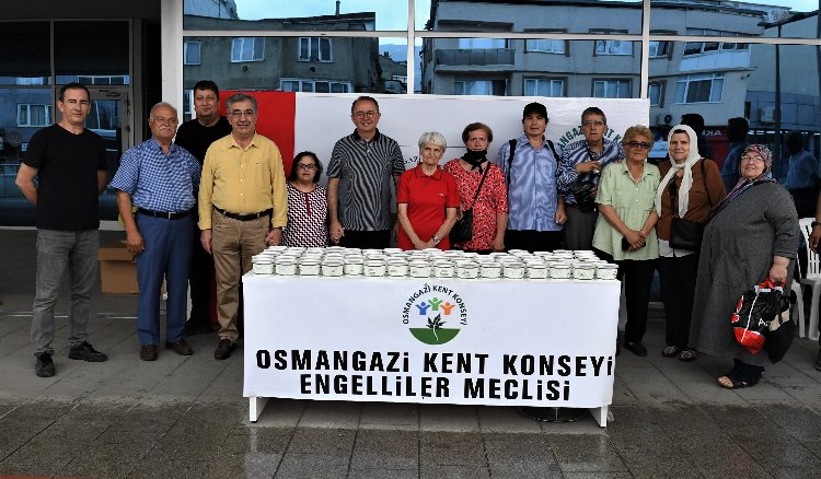 Osmangazi Kent Konseyi'nden 'engelsiz' aşure 1