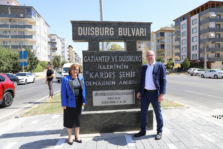 Alman başkan Togg'u Gaziantep'te test etti 2