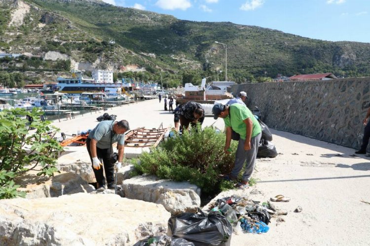 Hatay'da deniz ve sahil temizliği 1