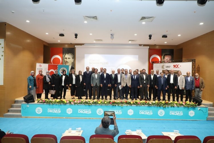 Dilovası'nda Cumhuriyetin 100. yılında yeni anayasa konferansı 1