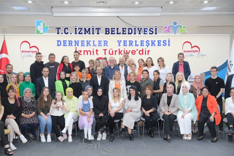 İzmit'te Ahilik Haftası dolayısıyla belediye kuaför esnafını buluşturdu 1