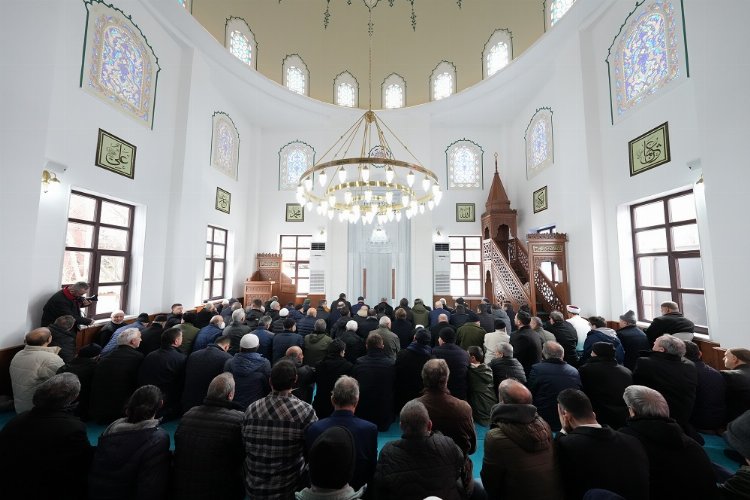 İstanbul Üsküdar'da Kıroğlu Camii ibadete açıldı 1