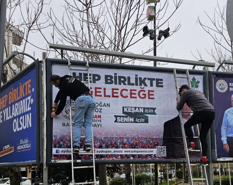 Keşan'da Gelecek Partisi'nden bilboard tepkisi 1