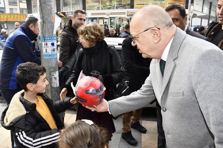 Manisa'da Horozköy Caddesi ışıl ışıl 2