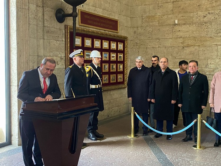 Osmaniye’nin kurtuluşunun 102. yılında Anıtkabir ziyareti 3