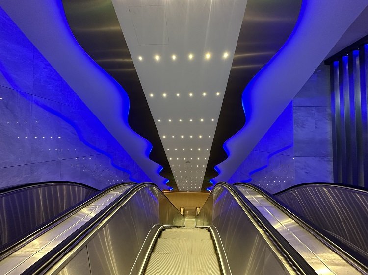 Sanat ve kültür dolu metro yolculuğu 2