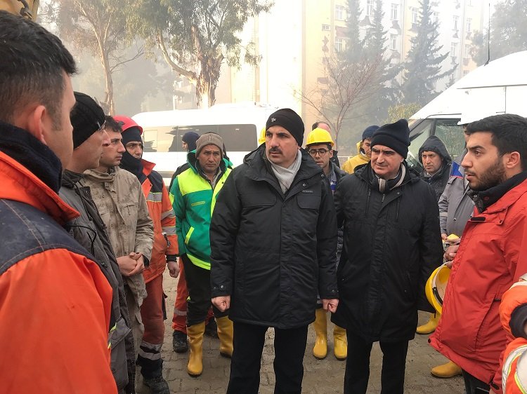 Başkan Altay deprem şehitlerini andı 1