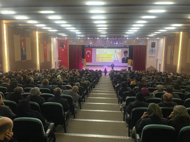 Konya'da Şehir Konferansları devam ediyor 1