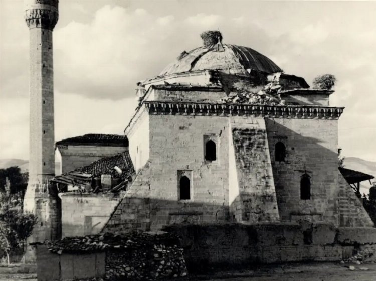 Tokat'ta yüzlerce taşın gizemi! 2