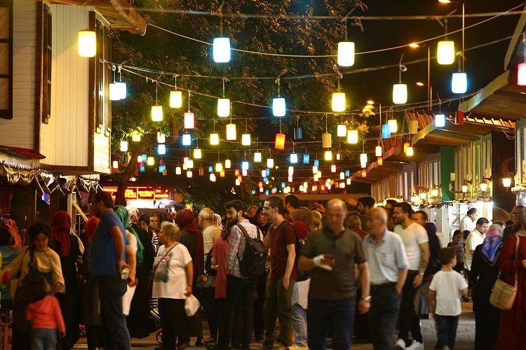 Sakarya'da Ramazan Sokağı kapılarını açıyor 1