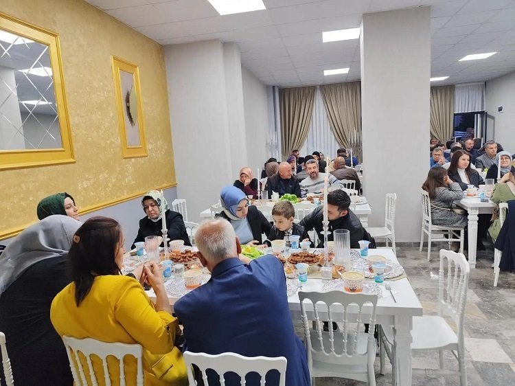 Sivas'ta yaşayan Tokatlılar iftar yemeğinde buluştu 1