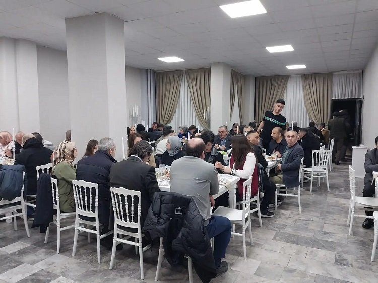 Sivas'ta yaşayan Tokatlılar iftar yemeğinde buluştu 2